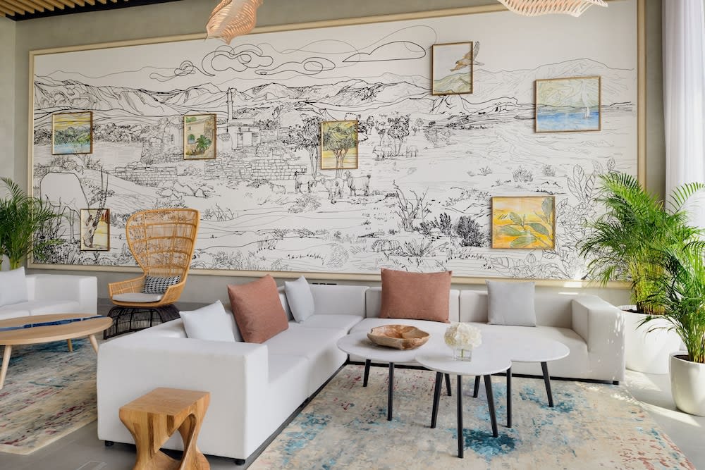 Mövenpick Resort Al Marjan Island 4