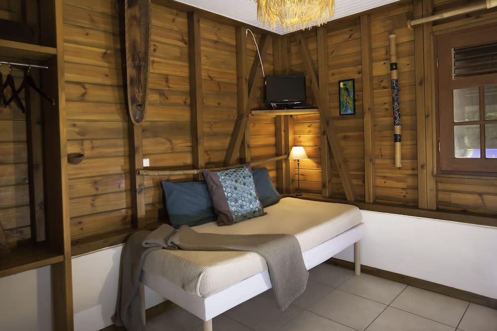 Gite Bois-Cannelle 4