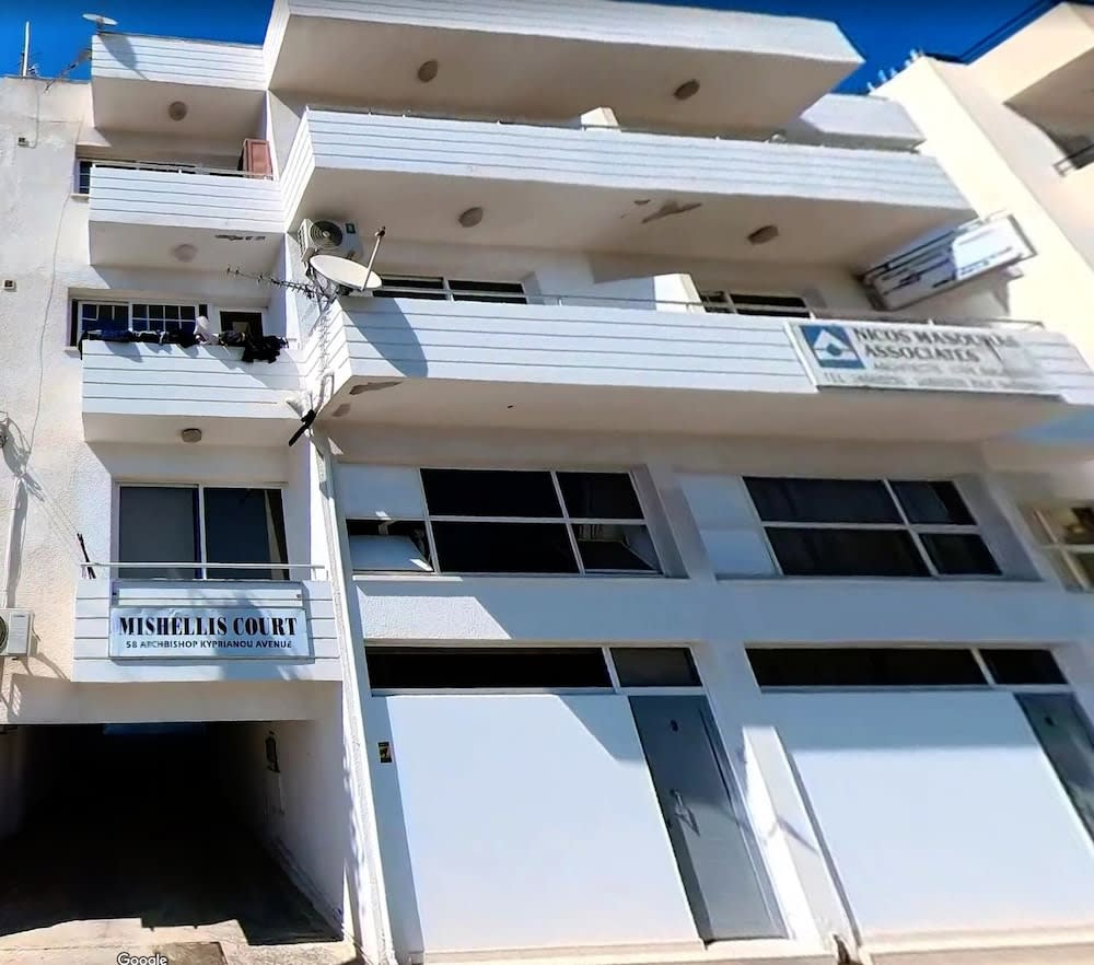 Larnaca Comfort Rooms 1