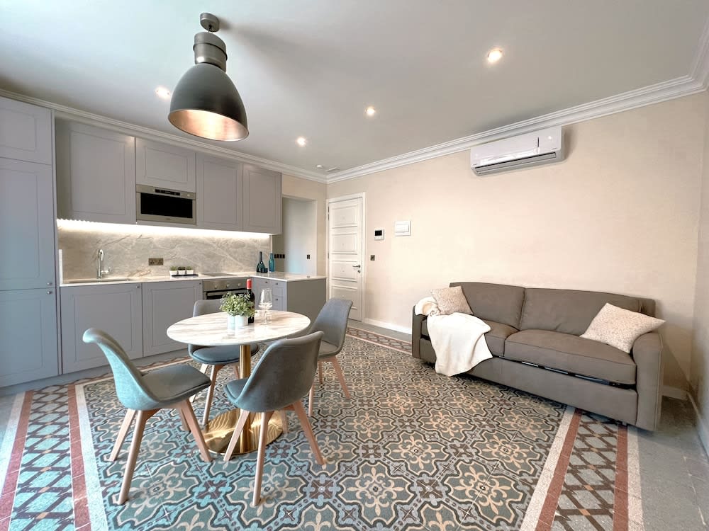 Work & Travel - Valletta Apartments 2