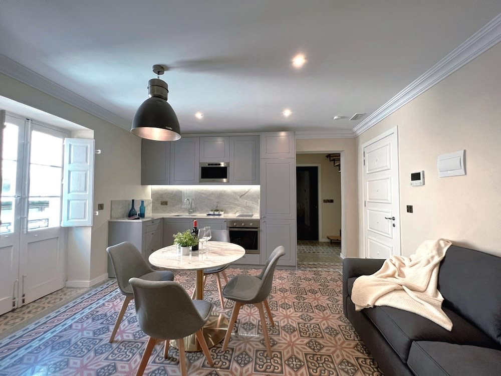 Work & Travel - Valletta Apartments 1