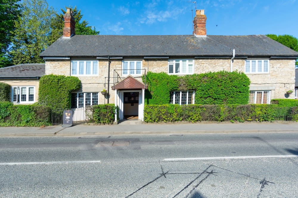 Jersey Arms Hotel Bicester 1