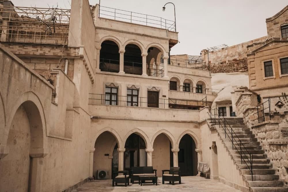 Medusa Cave Hotel 1
