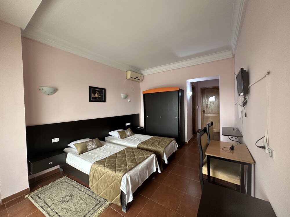 Hotel Galaxy 1