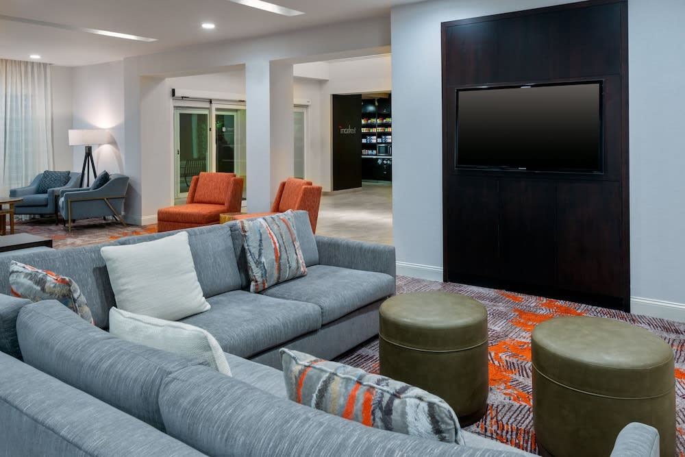 Courtyard by Marriott Sarasota at University Town Center 2