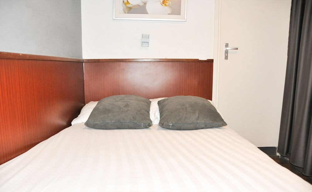 Travel Hotel Amsterdam 5