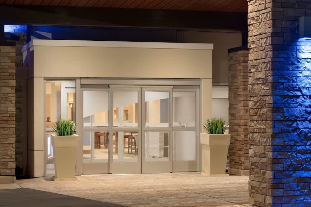 Holiday Inn Express & Suites CINCINNATI SOUTH - WILDER by IHG 1