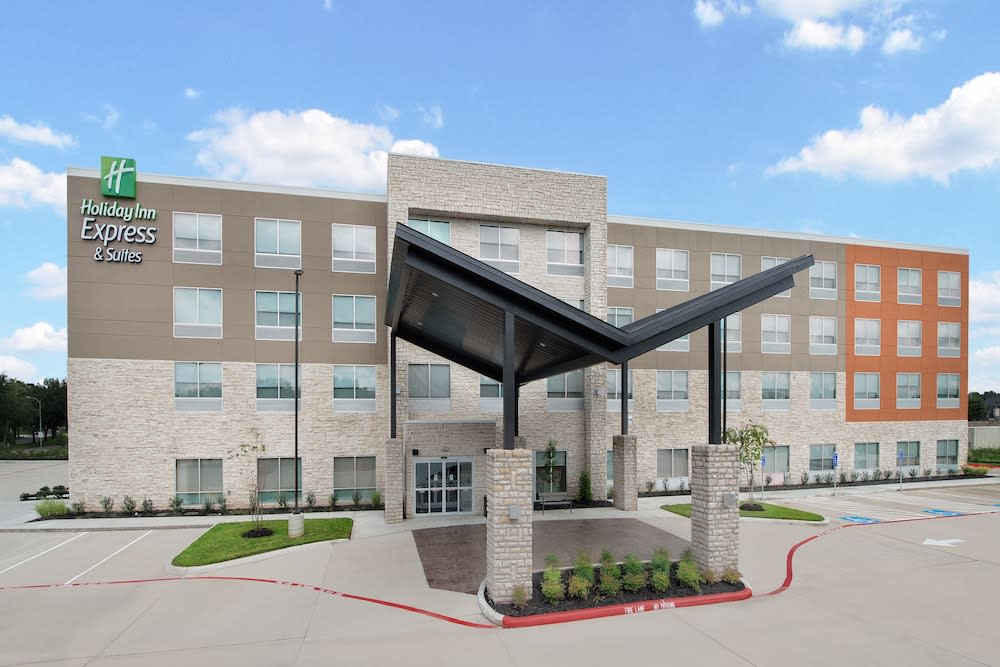 Holiday Inn Express & Suites Sugar Land SE - Missouri City by IHG 1
