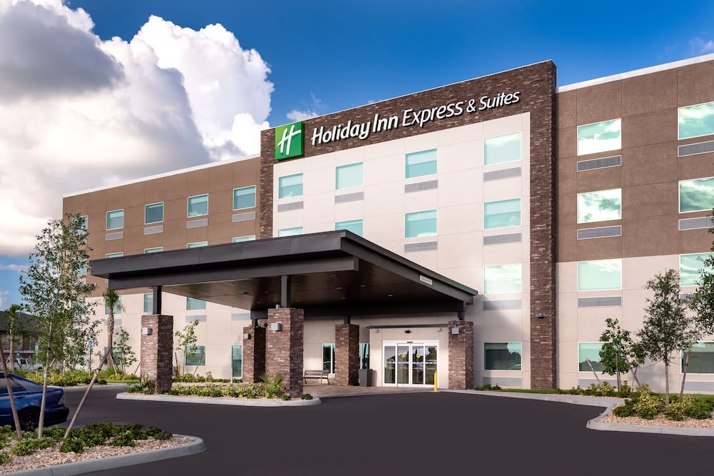 Holiday Inn Express & Suites PUNTA GORDA by IHG 1