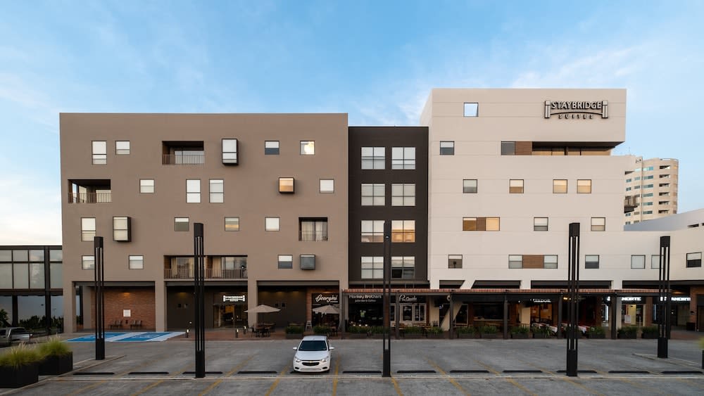Staybridge Suites VILLAHERMOSA by IHG 1