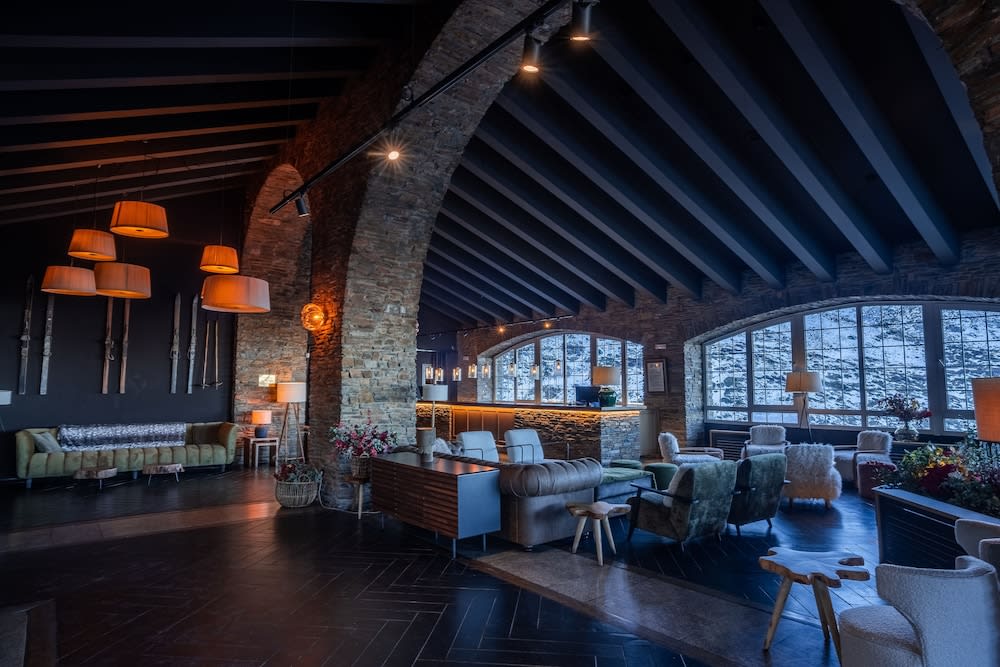 The Mountains Hotel 2