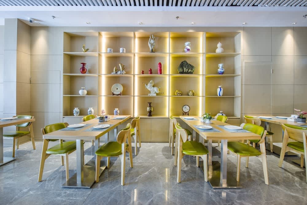 Holiday Inn Express Shenzhen Nanshan by IHG 1