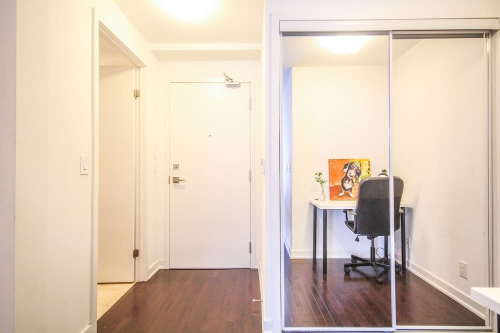 The Bay Suites - Entertainment Dist 2