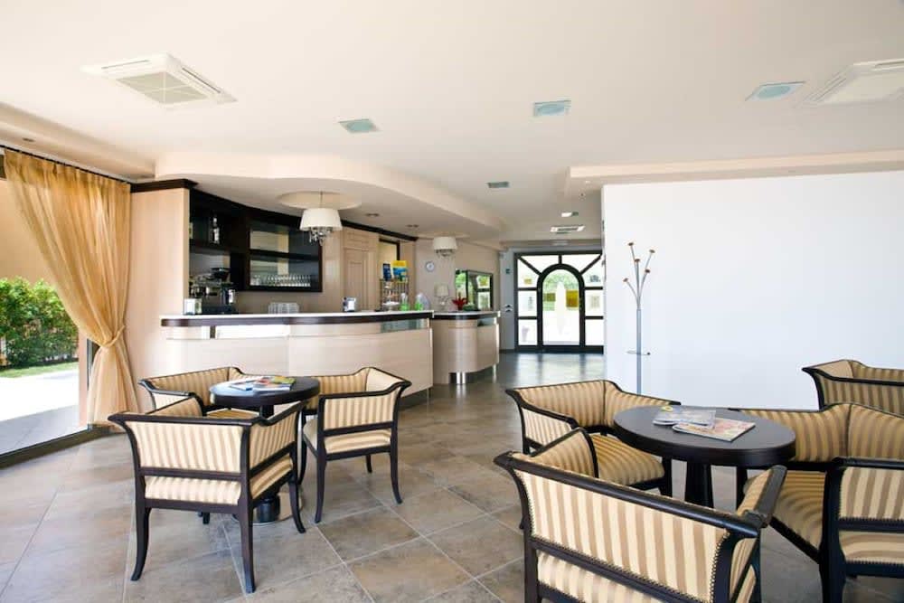 Residence Besass, GTSGroup 2