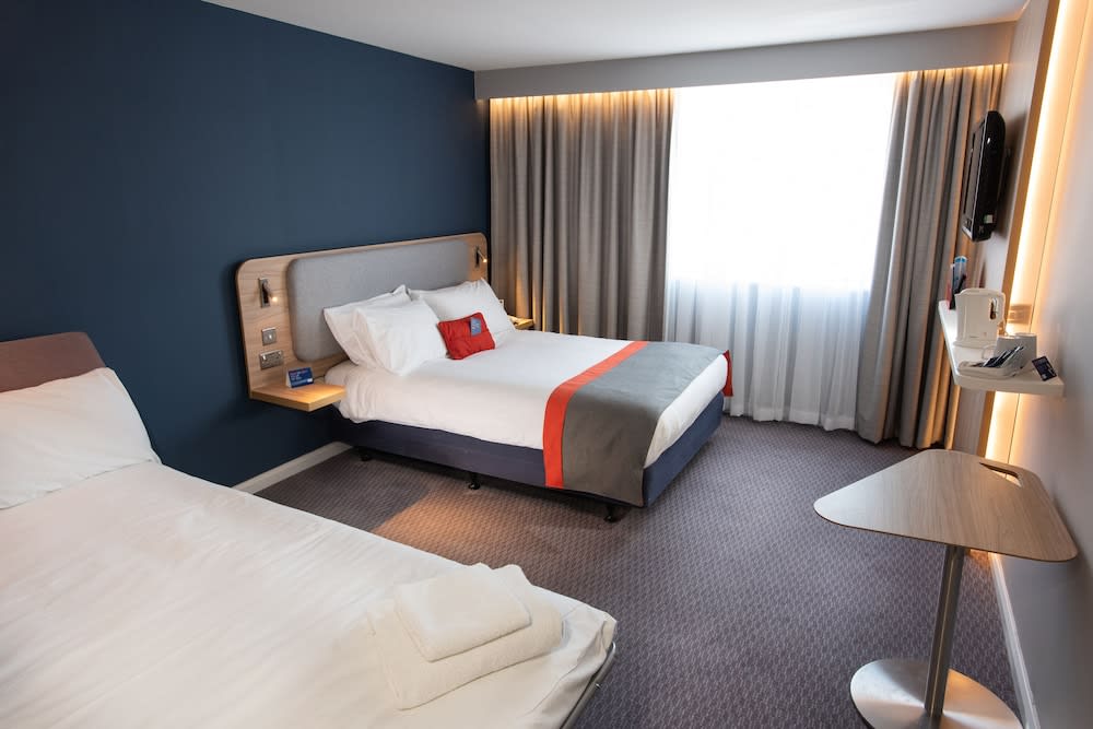 Knowsley Inn & Lounge 2