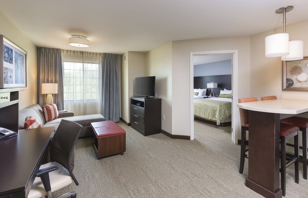 Staybridge Suites Canton by IHG 5