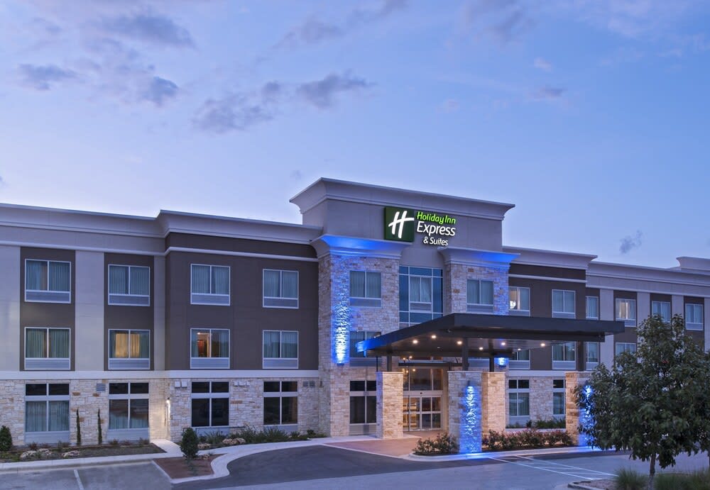 Holiday Inn Express & Suites AUSTIN NW - FOUR POINTS by IHG 1