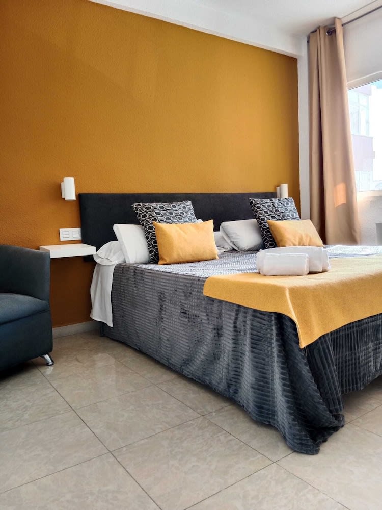 APARTAMENTOS EL VELERO VIP 2