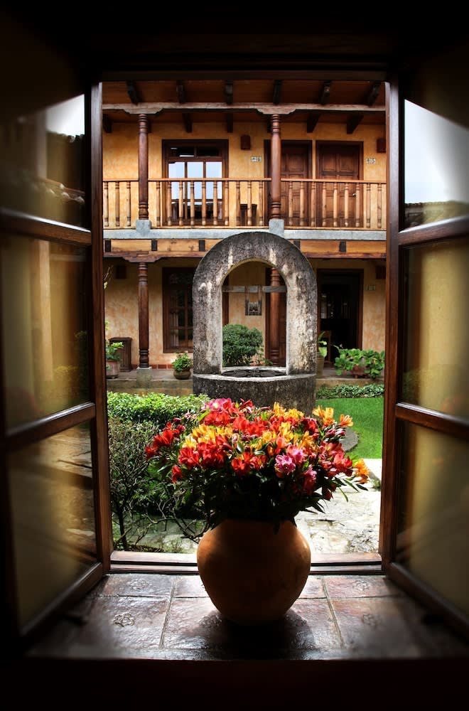 Hotel Casavieja 1