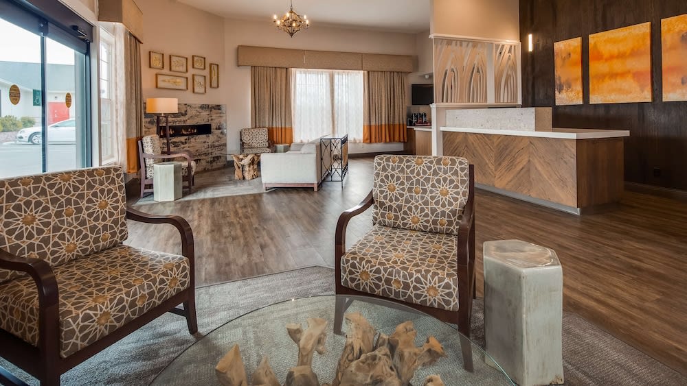 Best Western Plus Bayshore Inn 2