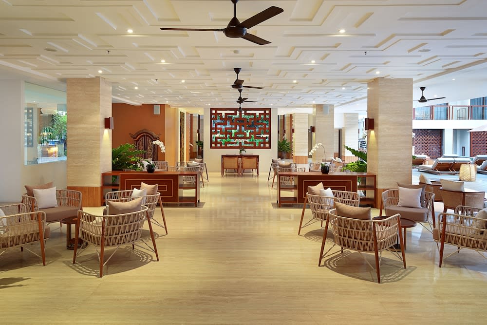 The Bandha Hotel & Suites 2