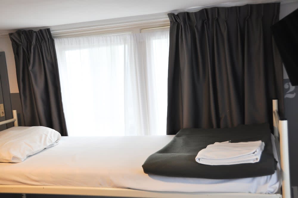 Travel Hotel Amsterdam 4