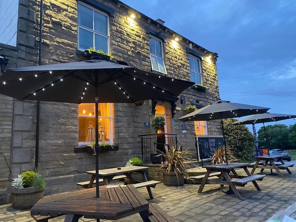 The White Swan, Yeadon 1