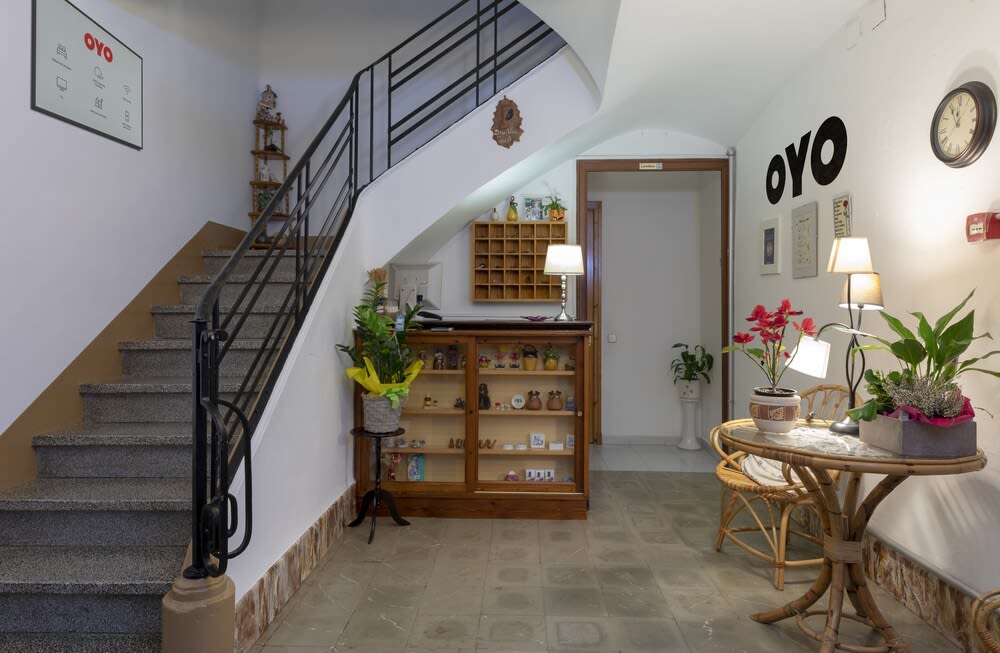 Hostal Montserrat 2