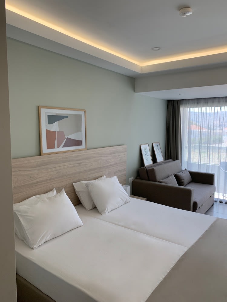 Pals Studios Pefkos 2