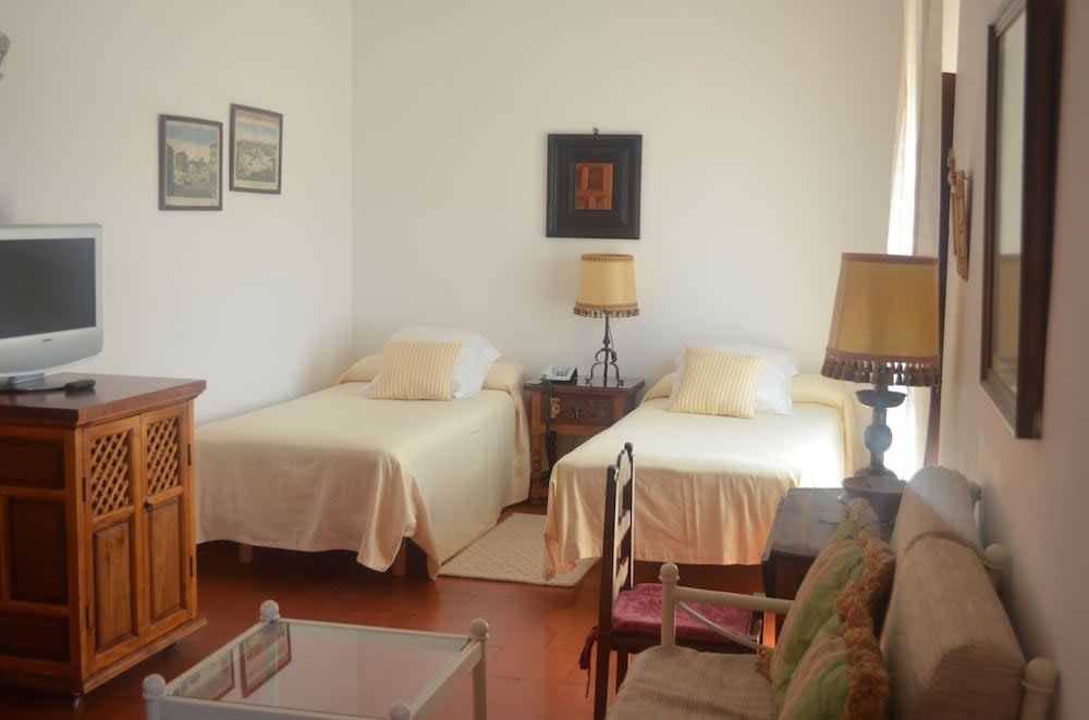 Hotel Santa Isabel La Real 3