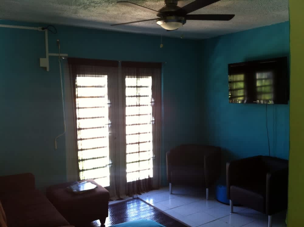 Vicky's Keys - Hostel 2