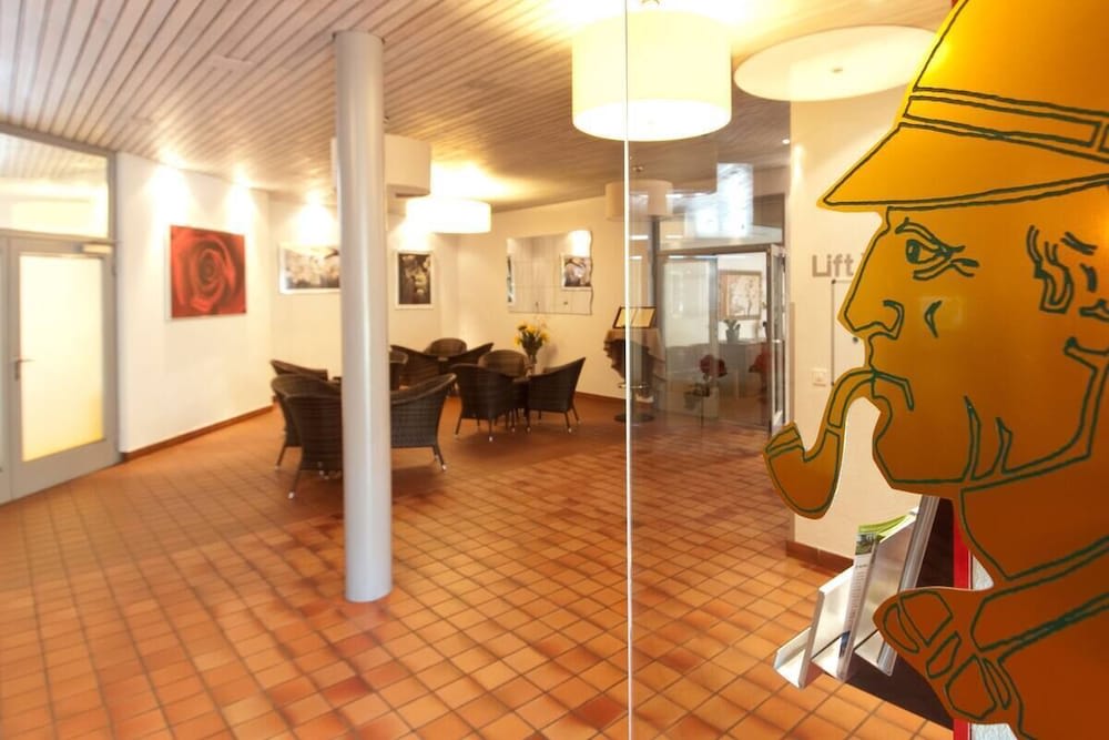 Hotel Sherlock Holmes "nur 200 m zur Gondelbahn Hasliberg" 2