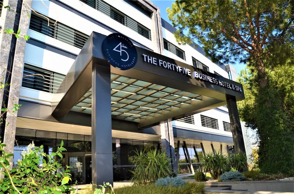 The Fortyfive Business Hotel & Spa 1