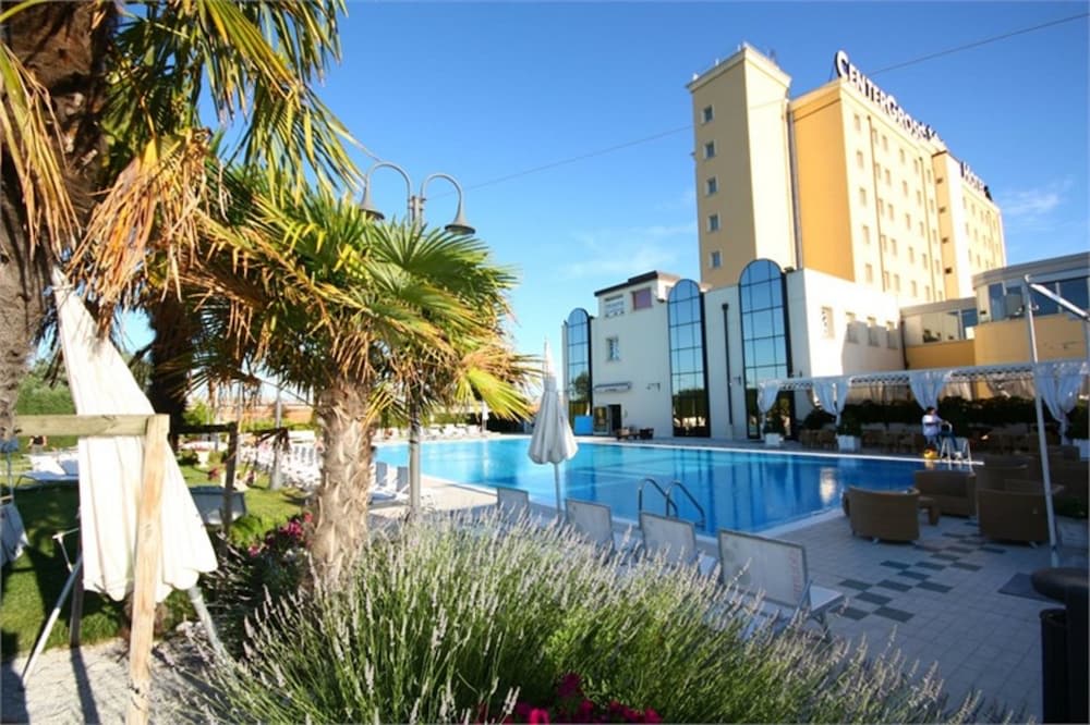 Zanhotel Centergross 1