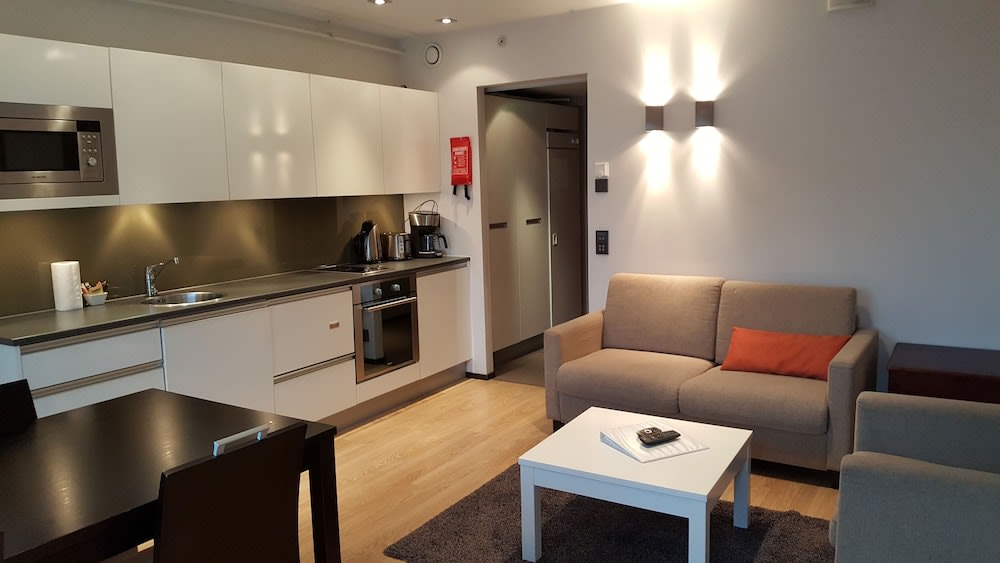 Levi Suites Levi Gold 2