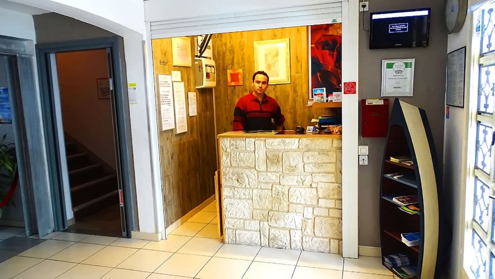 Atoll Hotel restaurant 2