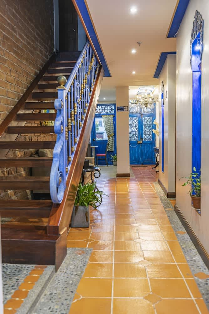 Hotel Azul de la Plaza by Chat Noir 2