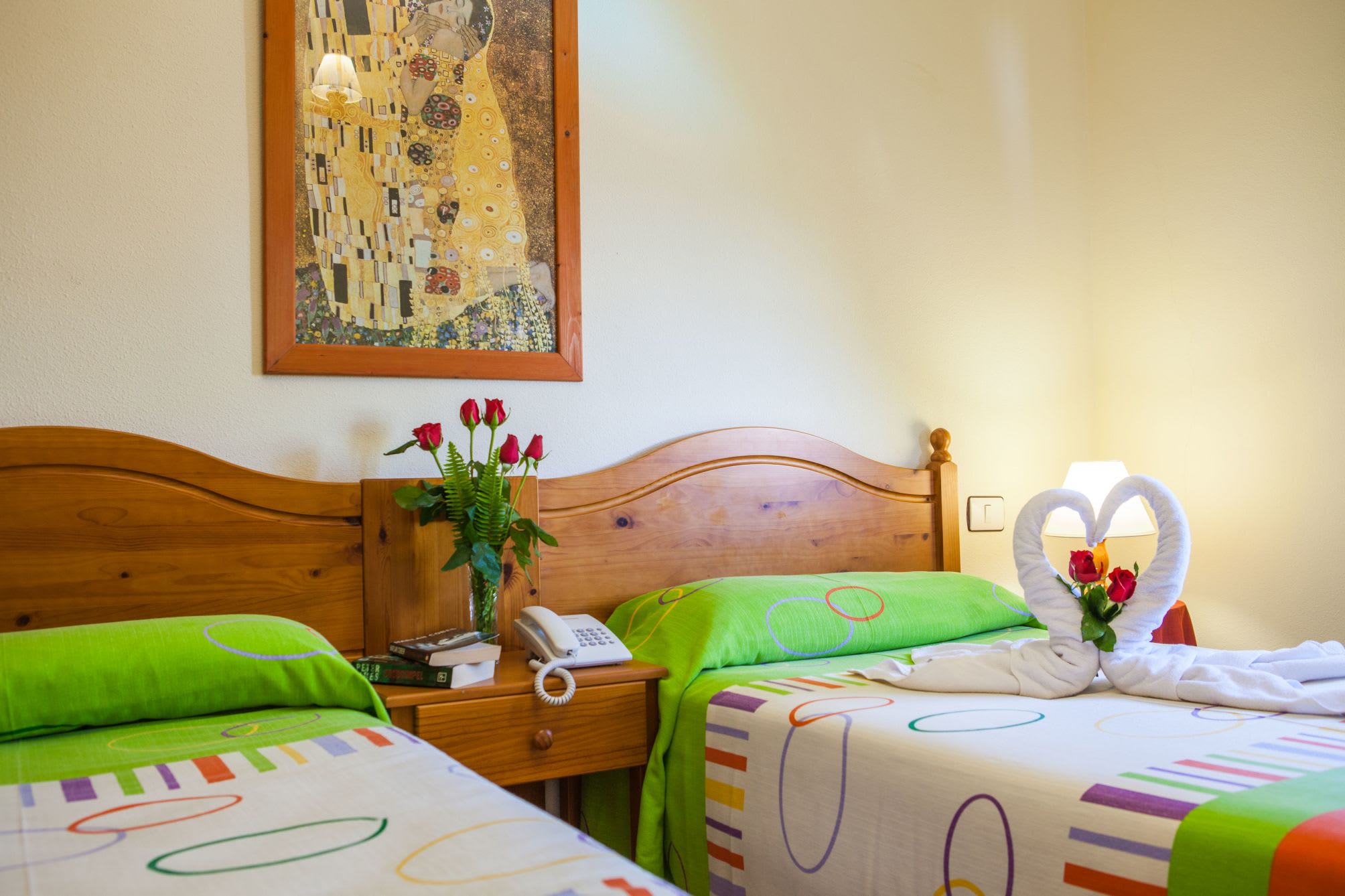 Apartamentos Oasis San Antonio 5