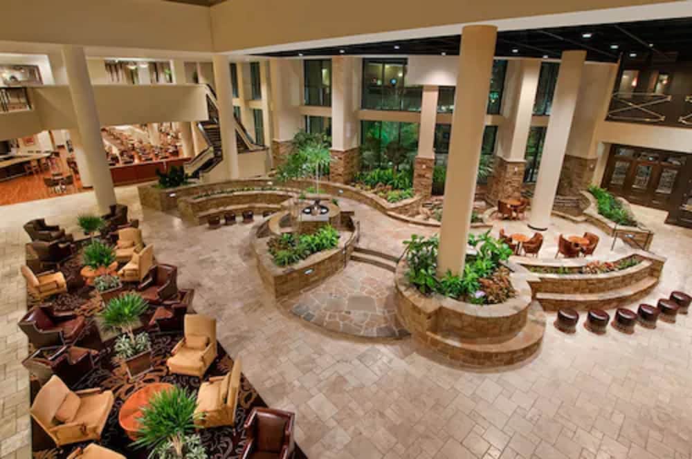 Embassy Suites San Antonio Riverwalk-Downtown 4