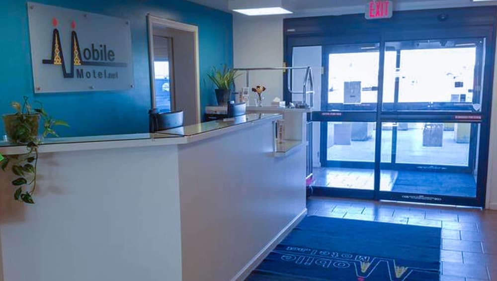 Ramada by Wyndham Williston 2