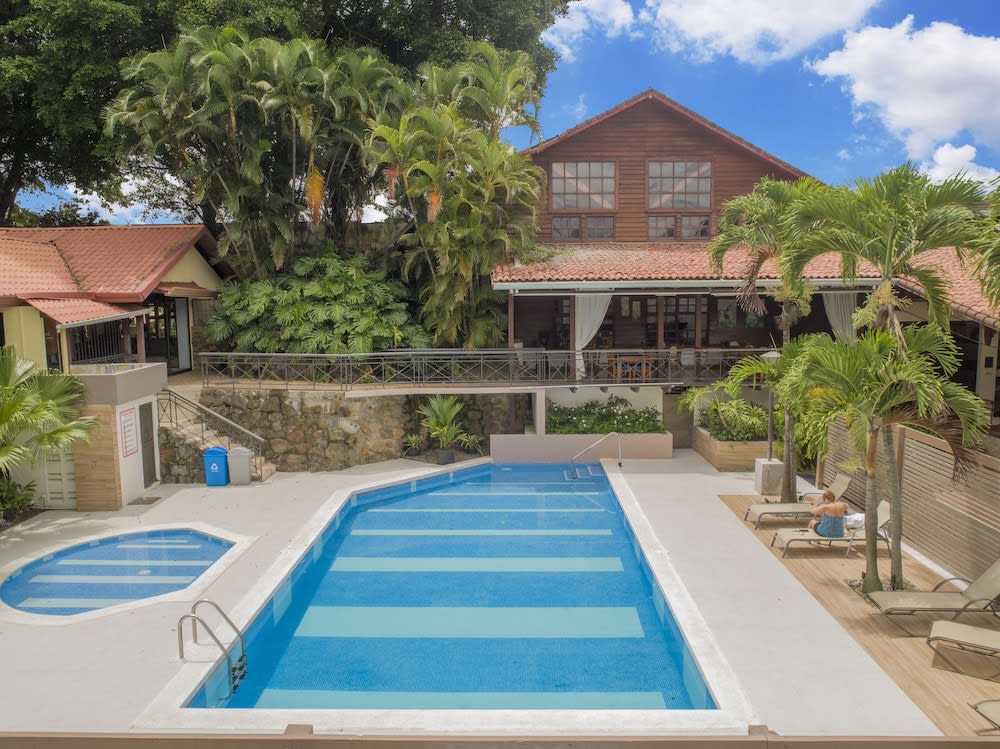El Rodeo Estancia Boutique Hotel & Steakhouse 1