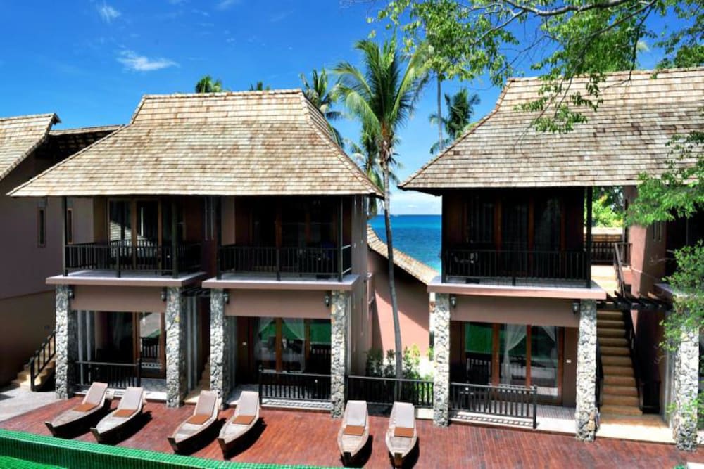 Beach Club Koh Tao 1