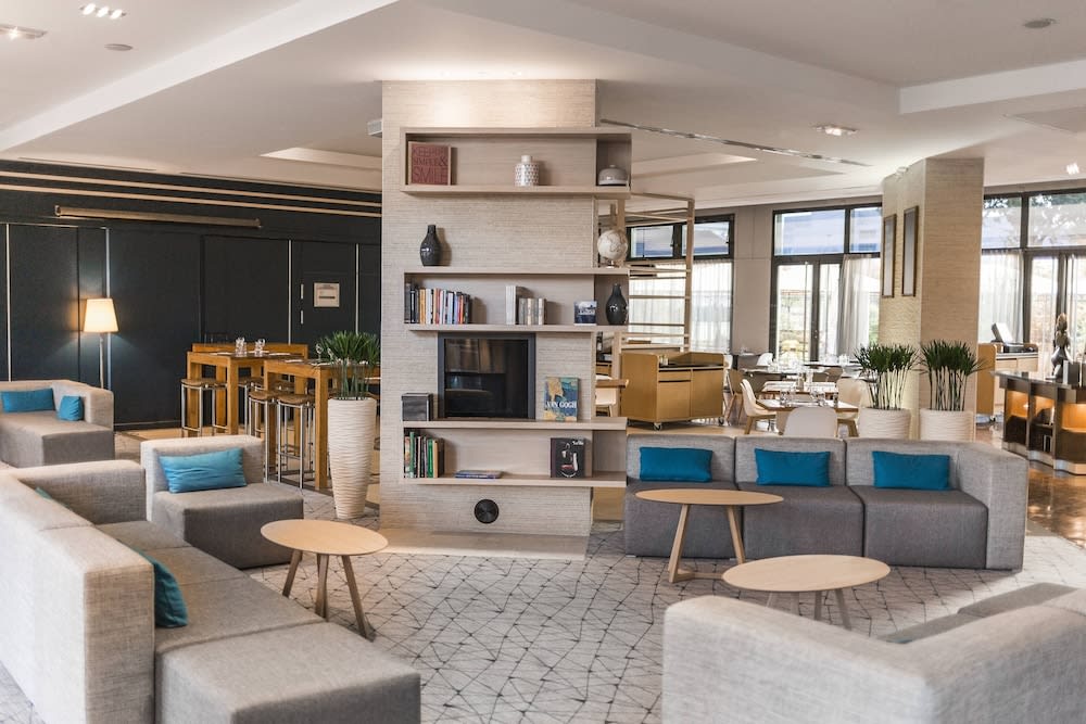 Courtyard by Marriott Paris La Defense West - Colombes 1