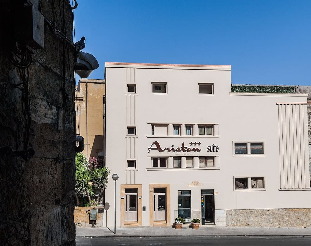 Ariston Suite 1