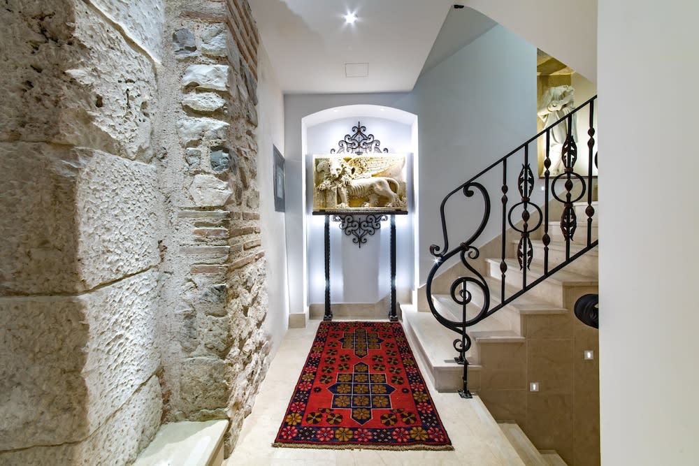 Villa Nepos Hotel 1