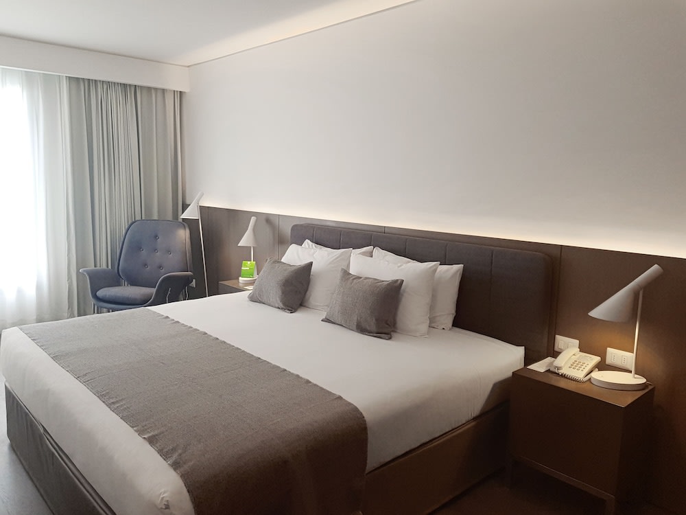 Dazzler by Wyndham Lima San Isidro 5