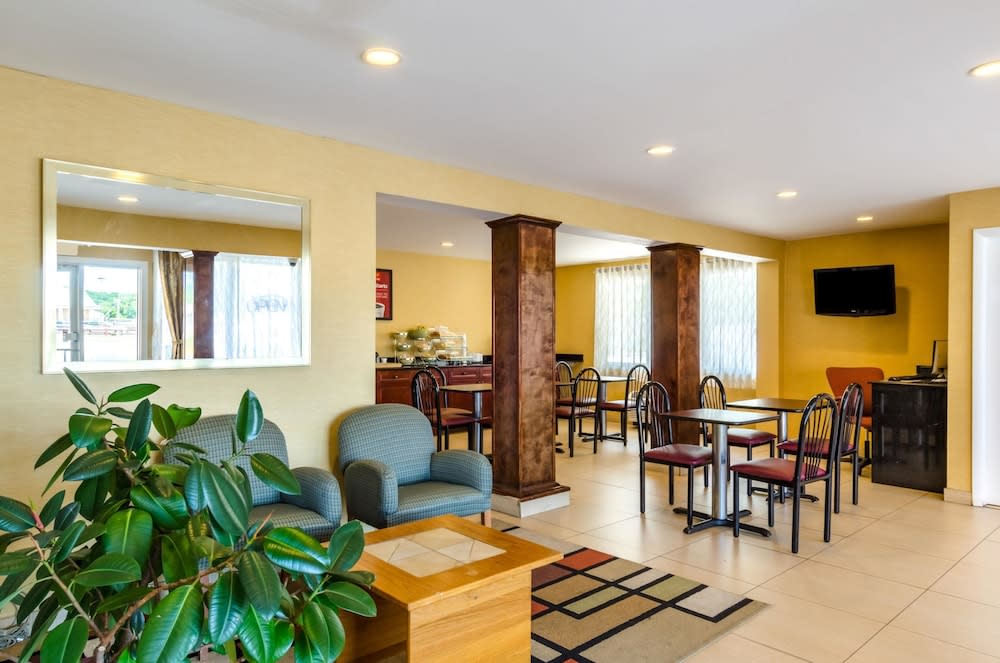Fairbridge Inn Express Pittsfield 2
