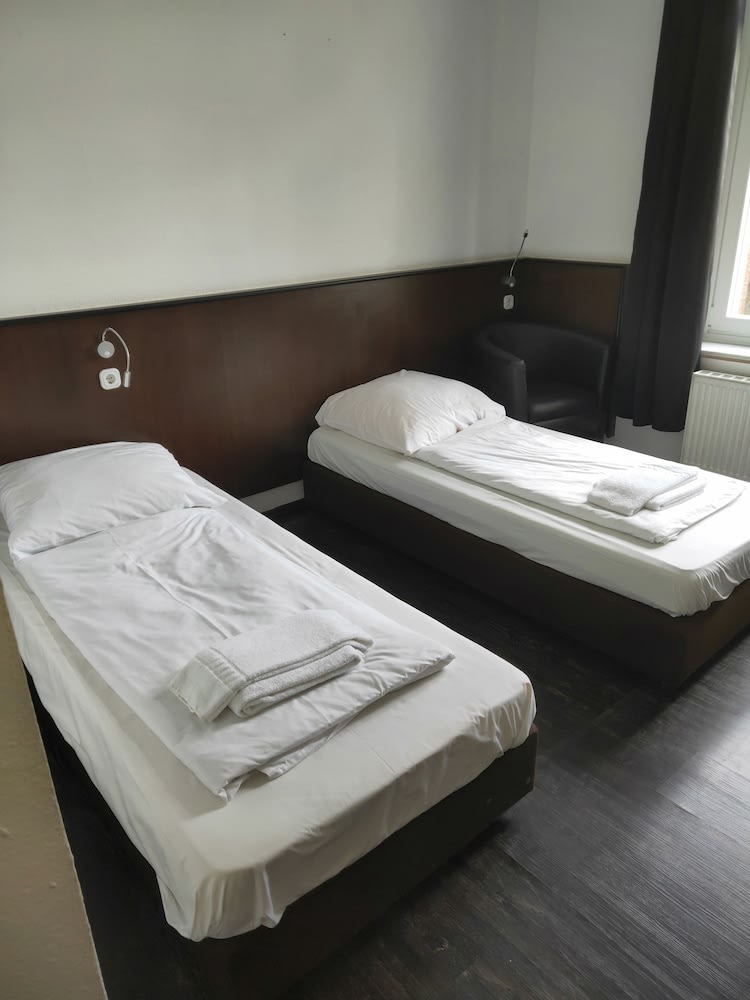 Hotel Tempelhof - City-Messe-Arena 2