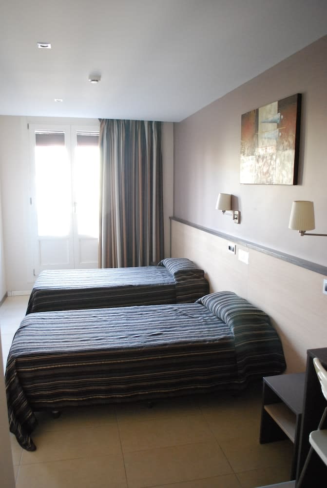 Hostal Las Flores Ramblas 3