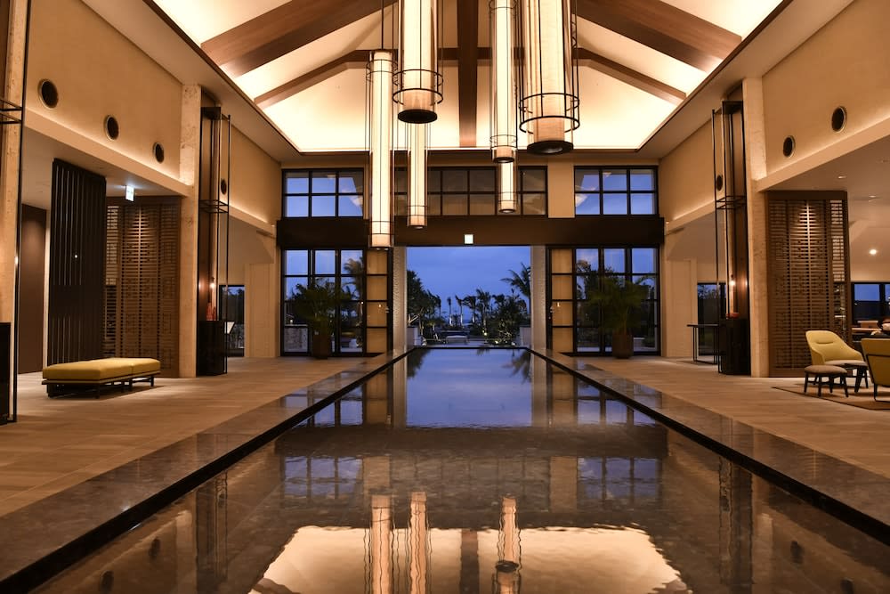FUSAKI BEACH RESORT HOTEL & VILLAS 2
